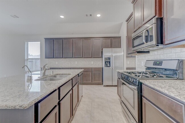 Building Photo - 24311 N Newcastle Bay Trail