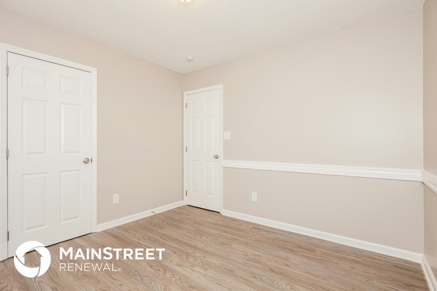 Building Photo - 7839 Ambleside Dr