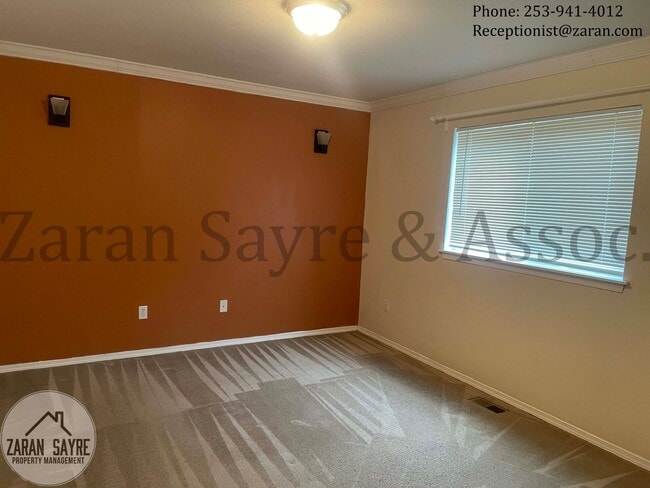 Building Photo - 109- Lovely home on Tacoma's Eastside!