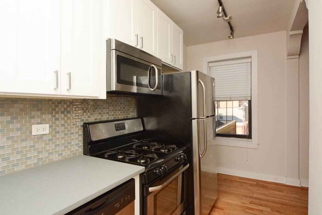 Building Photo - 2402 N Kedzie Blvd