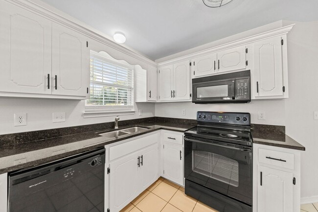 Building Photo - 4558 Barrington Ln