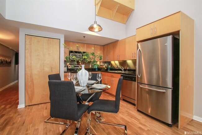 Building Photo - 175 Bluxome St