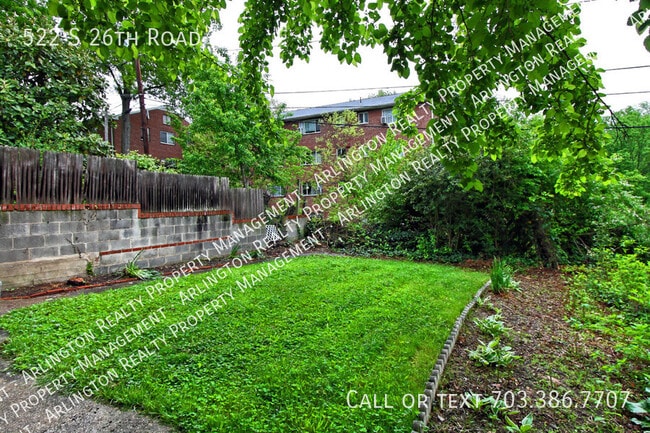 Building Photo - 522 26th Rd S