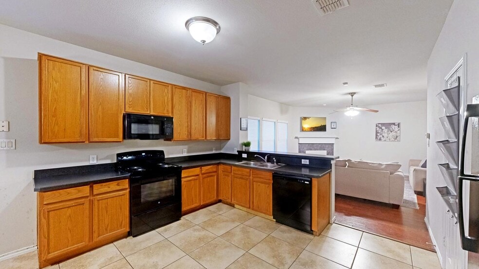 Building Photo - Affordable charm in Ferris – your cozy home at an unbeatable price!