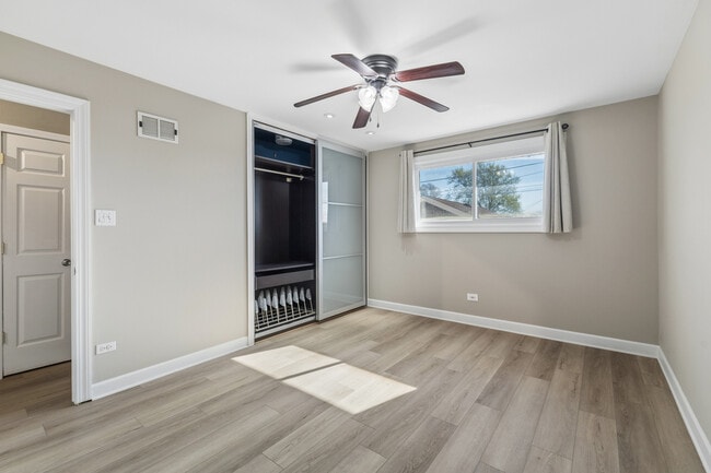 Building Photo - 16805 Hilltop Ave