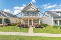 Building Photo - 129 Hackberry St