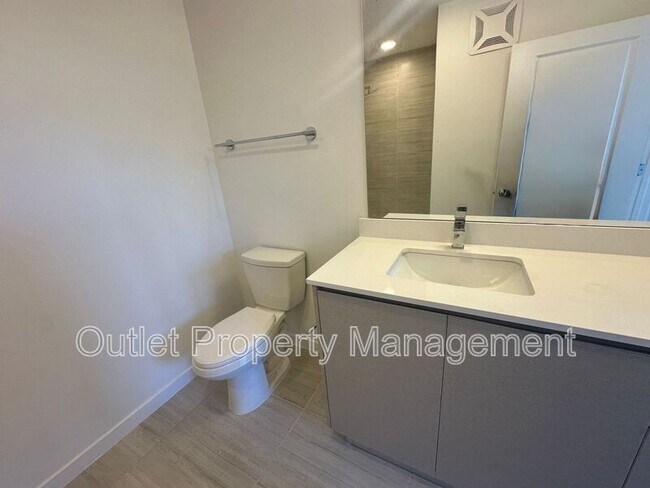 Building Photo - 5587 Millennia Park Dr