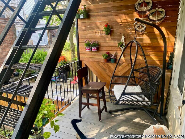 Building Photo - 150 Bremen St