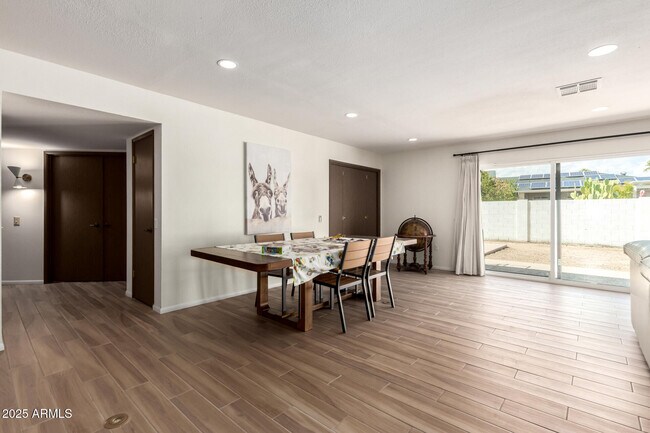 Building Photo - 12646 W Limewood Dr