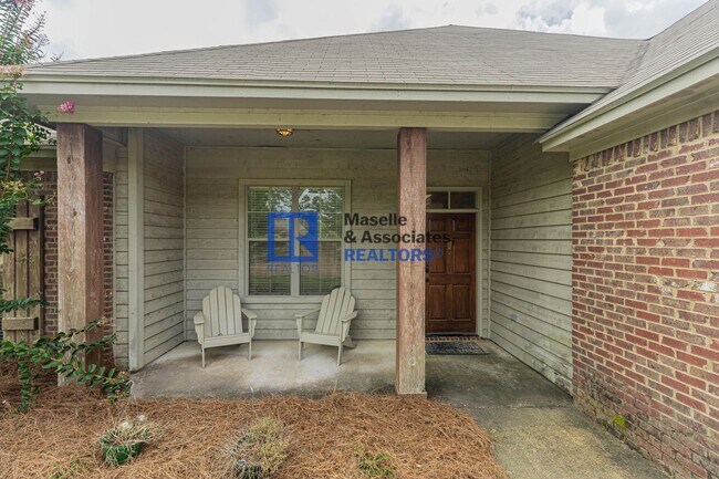 Building Photo - 125 Mason Way