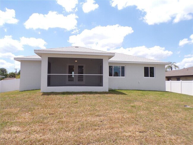 Building Photo - 3112 Pinetree St