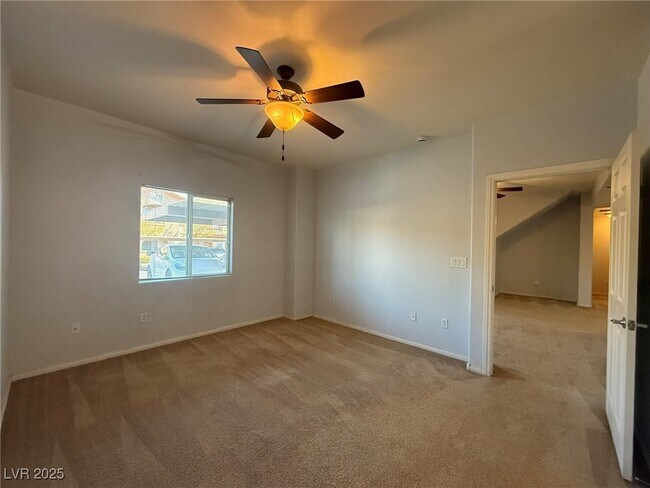 Building Photo - 7701 W Robindale Rd