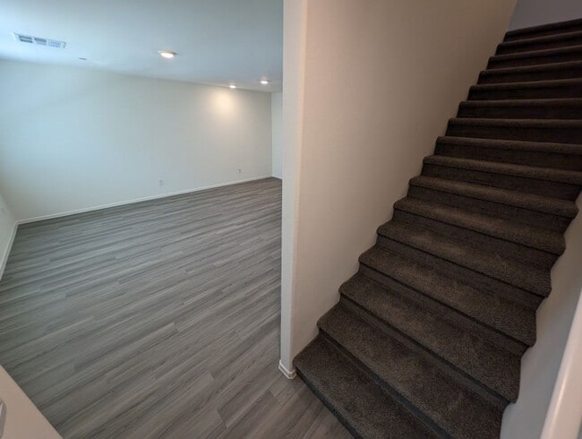 Building Photo - 5019 Chapin Mesa Ave