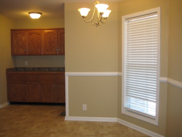 Building Photo - 3712 S Jot Dr