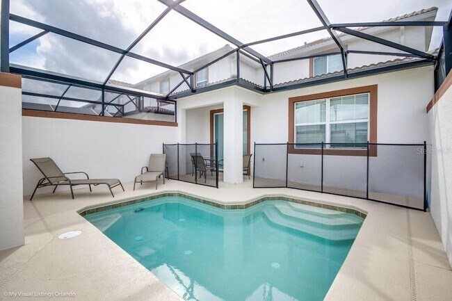 Building Photo - 9007 Stinger Dr