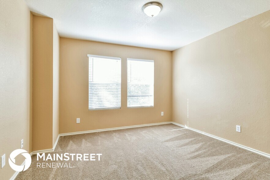 Building Photo - 4311 Stetson Park