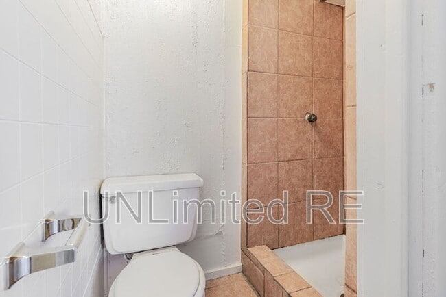 Building Photo - 306 S Humphreys St