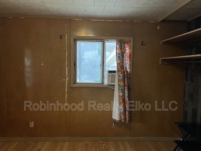 Building Photo - 786 Wilson Ave