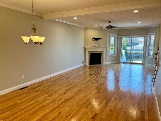 Building Photo - 41 Dexter Rd