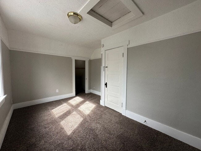 Building Photo - 3 bed/2 bath home near NDSU!