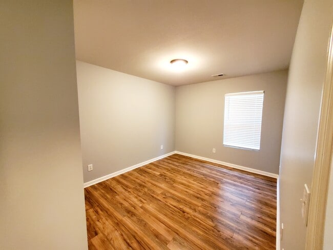 Building Photo - 169 Sedgewick Dr