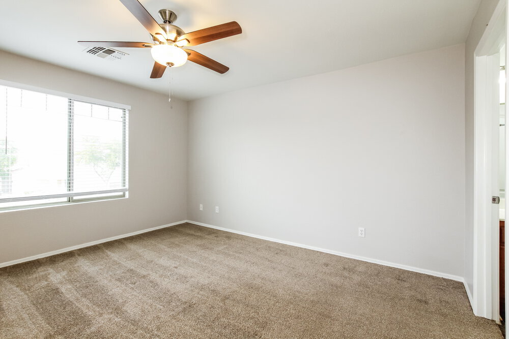 Building Photo - 3035 S 85th Dr