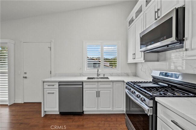 Building Photo - 1631 Charterwood Ct