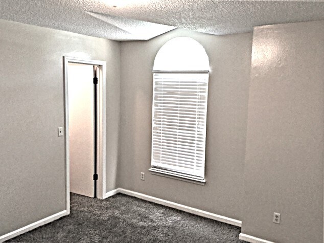 Building Photo - 13631 Capistrano Dr S