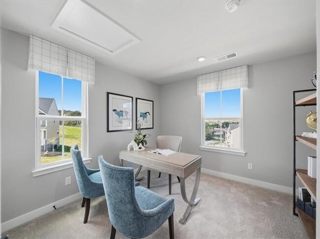 Building Photo - 201 Yellowwood Ct