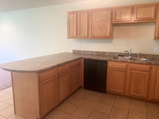 Building Photo - 6531-MF2-E2