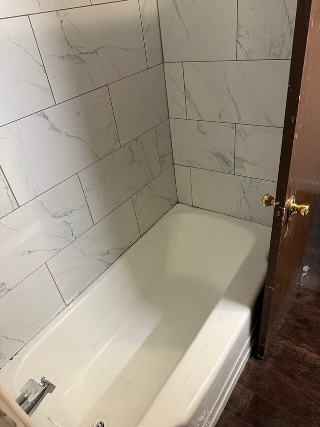 Building Photo - 263 N Wildwood Ave