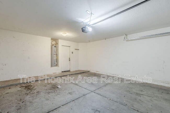 Building Photo - 3686 W Goldmine Mountain Dr