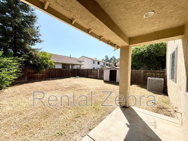 Building Photo - 3566 Santa Maria Ave