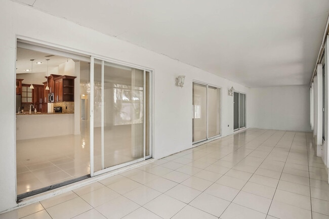 Building Photo - 13596 Weyburne Dr