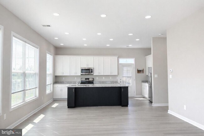 Building Photo - 19 Bonita Pine Trl