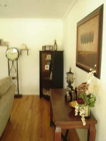 Building Photo - 8610 Bob White Dr