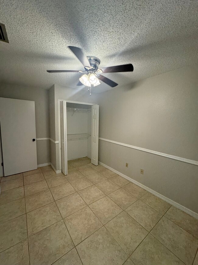 Building Photo - 12405 Pepperfield Dr