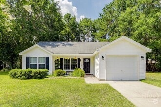 Building Photo - 105 Knotty Pine Cir