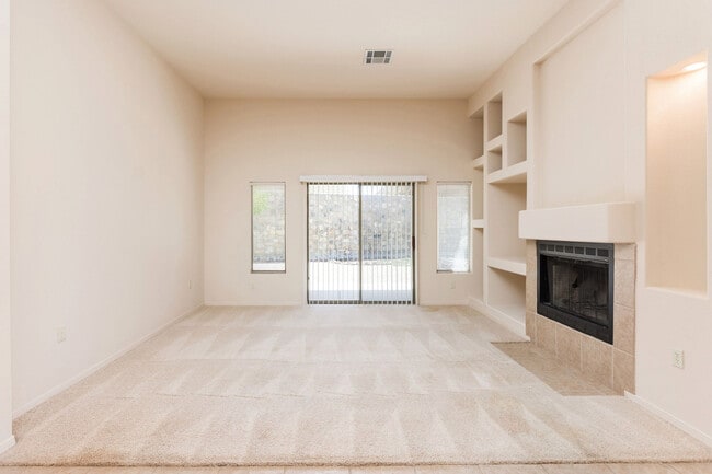 Building Photo - Beautiful Light and Bright Home located of...