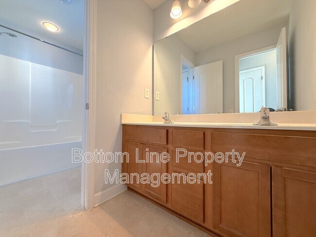 Building Photo - 2420 Early Flight Dr