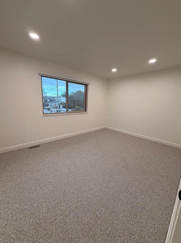 Building Photo - 1355 45th Ave