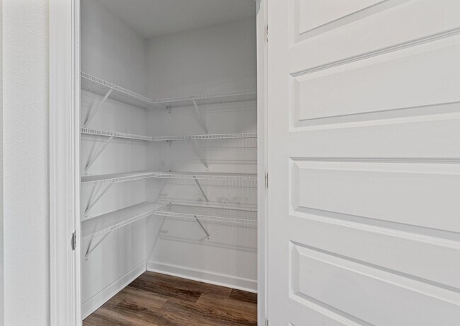 Building Photo - 439 Sweet Blossom Bend