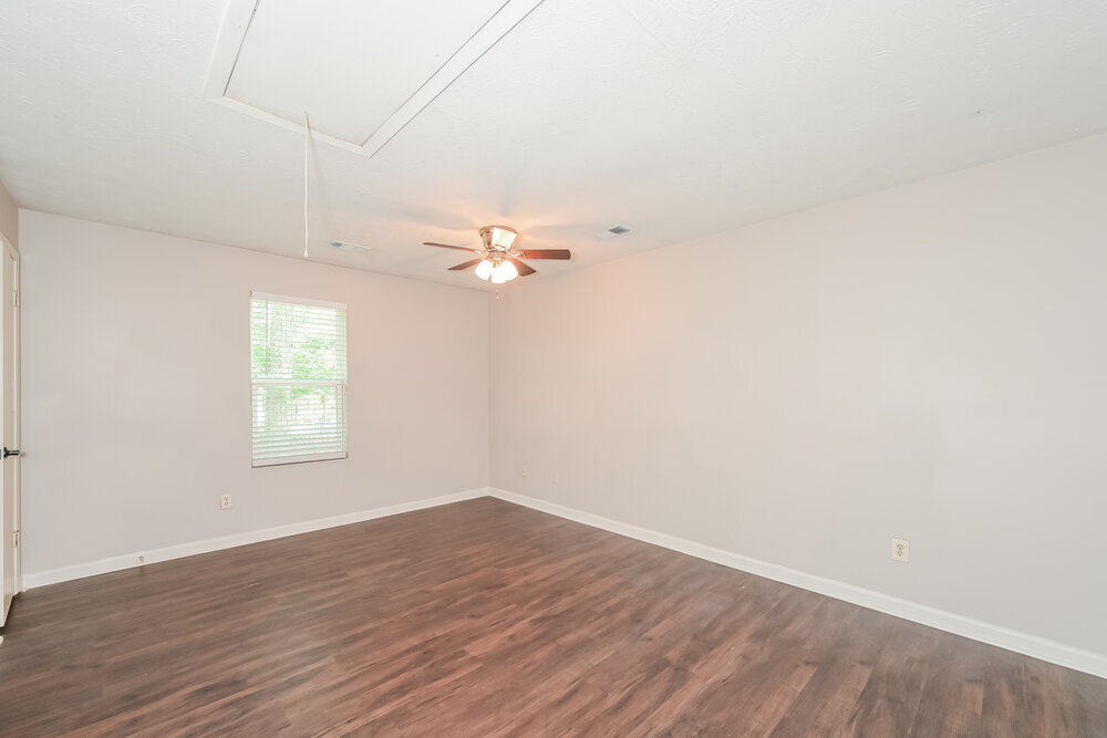 Building Photo - 405 Rill Crest Ct
