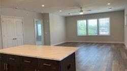 Building Photo - 840 Montauk Hwy