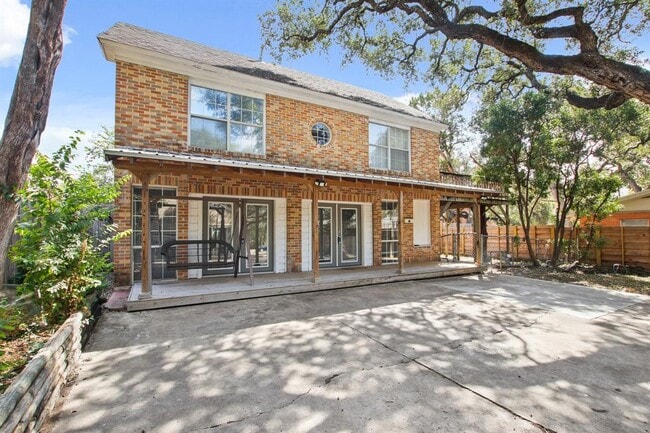 Building Photo - 3307 Hampton Rd