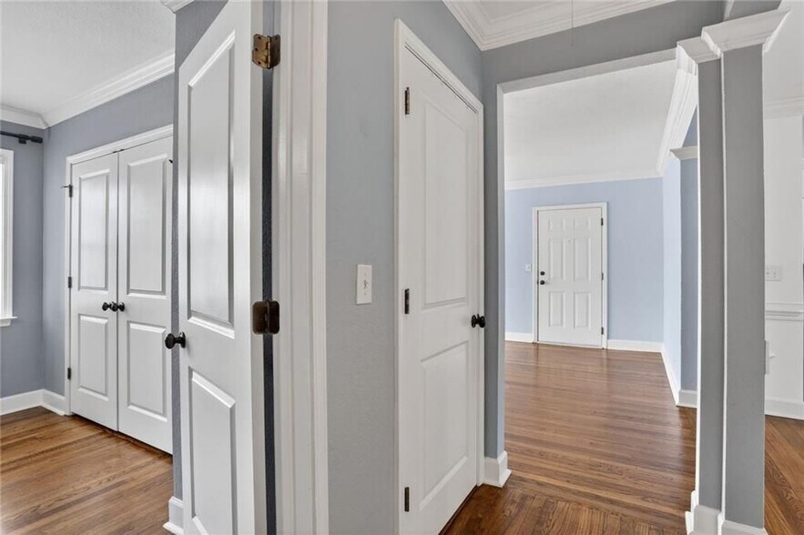 Building Photo - 115 Peachtree Memorial Dr NW