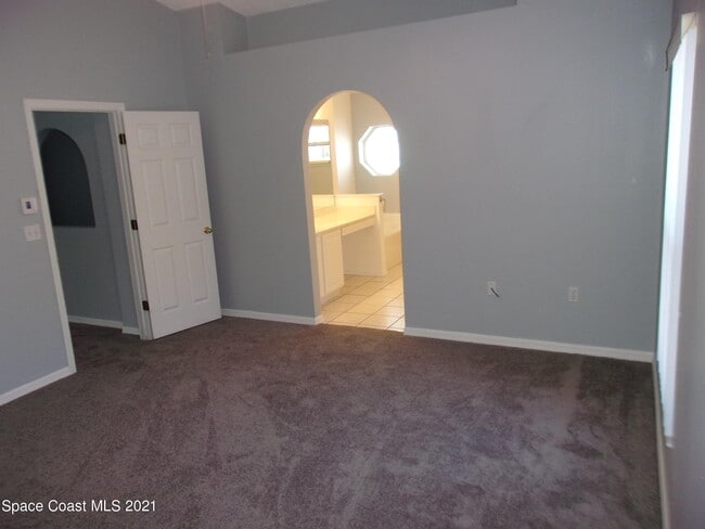 Building Photo - 3908 Upmann Dr