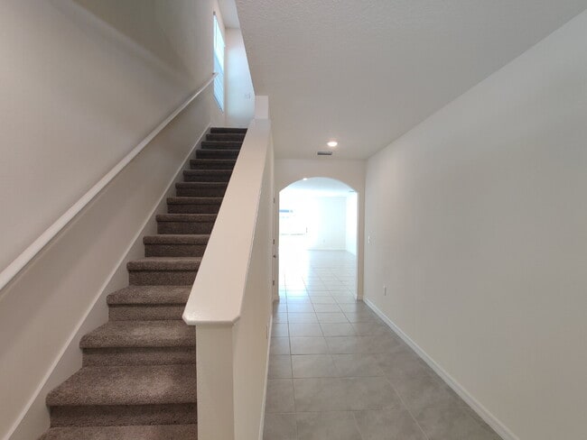Building Photo - 34228 Jasper Stone Dr