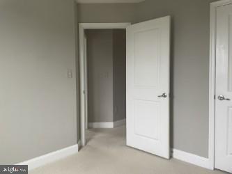 Building Photo - 1880 Thistle Ct