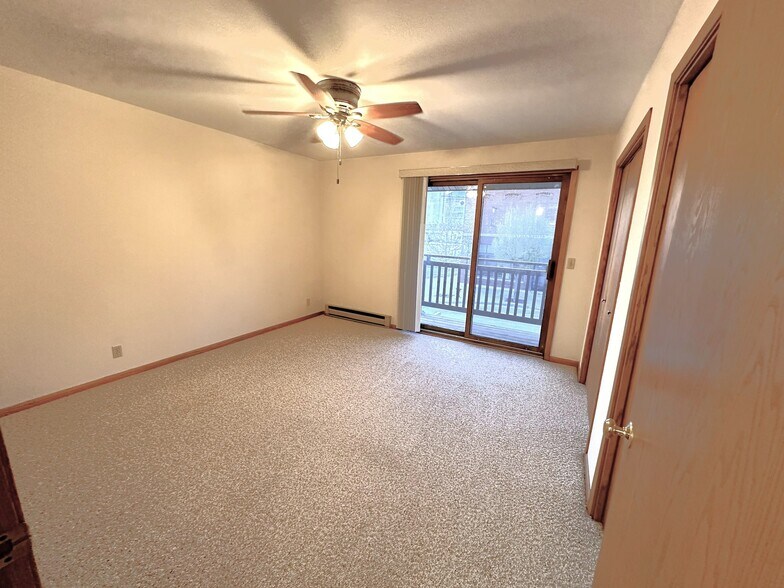 Building Photo - 780 Main St